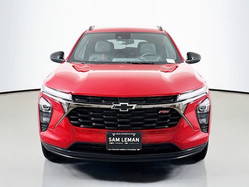 New 2026 Chevrolet Trax RS w/ Driver Confidence Package FWD image 2