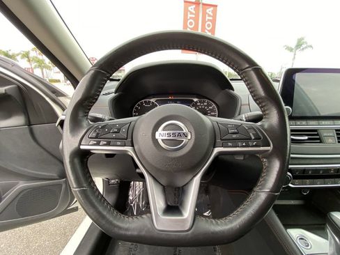 Used 2022 Nissan Altima 2.5 SR w/ Midnight Edition Package AWD/4WD image 25