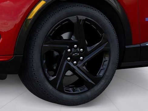 New 2026 Chevrolet Equinox EV RS image 7