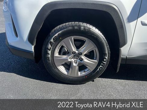 Used 2022 Toyota RAV4 XLE w/ Convenience Package AWD/4WD image 28