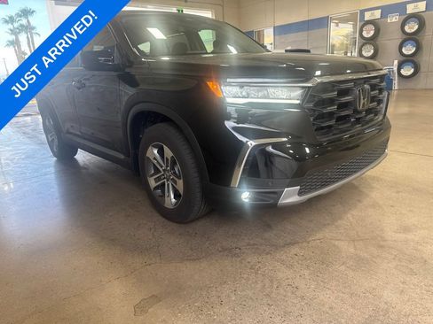 Certified 2024 Honda Pilot EX-L image 2
