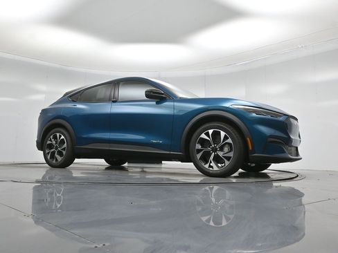 New 2026 Ford Mustang Mach-E Select image 3