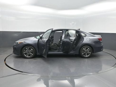 Used 2024 Kia Forte LXS FWD image 33