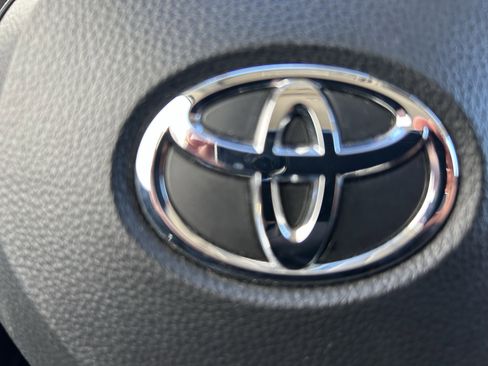 Used 2023 Toyota Corolla LE image 35