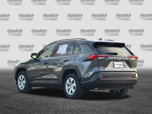 Used 2019 Toyota RAV4 LE image 7