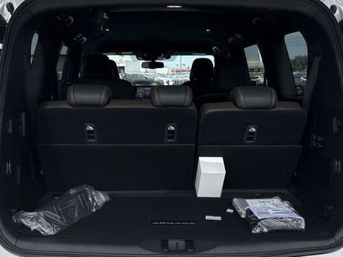 New 2026 Nissan Armada SL w/ Captain's Chari Seat Package image 32