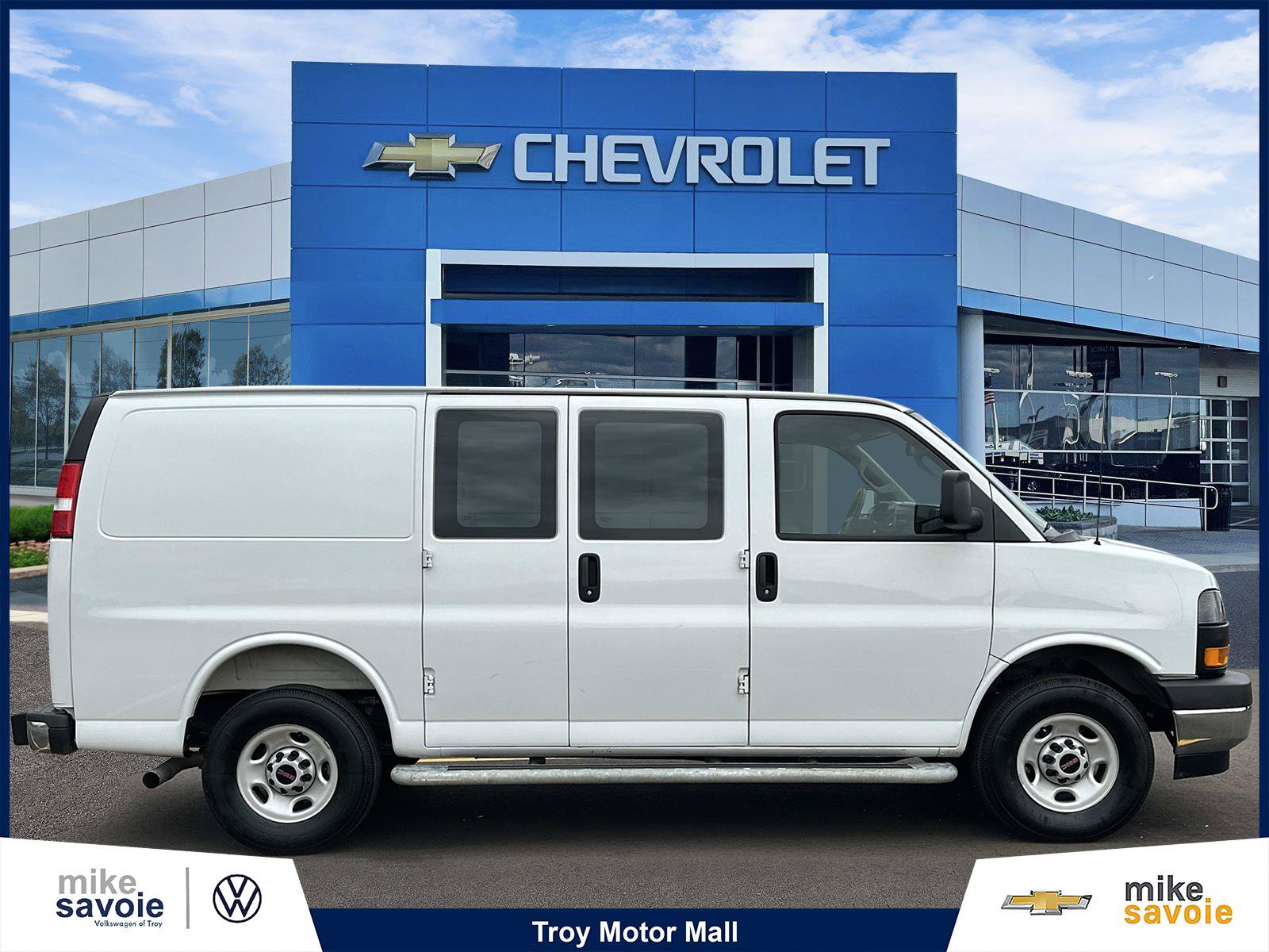 Certified 2025 GMC Savana 2500 w/ Driver Convenience Package RWD image 2