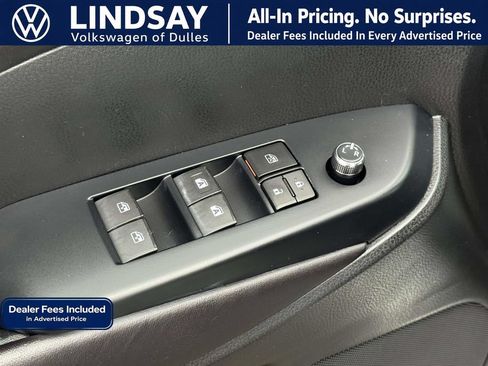 Used 2017 Toyota Highlander SE AWD/4WD image 10