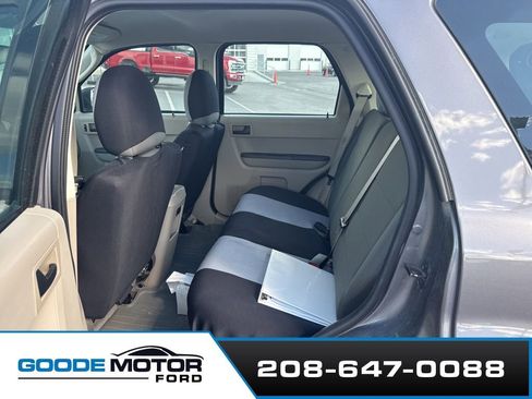 Used 2011 Ford Escape XLS w/ 101A Rapid Spec Order Code image 12