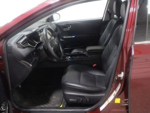 Used 2014 Toyota Avalon XLE Touring FWD image 8
