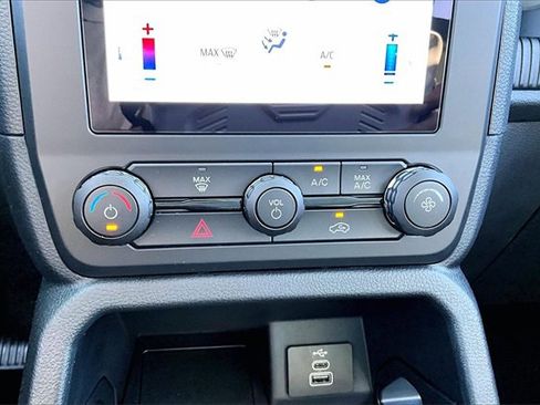 Used 2025 Ford Ranger XL image 15