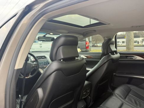 Used 2016 Lincoln MKZ w/ Equipment Group 200A Select image 11