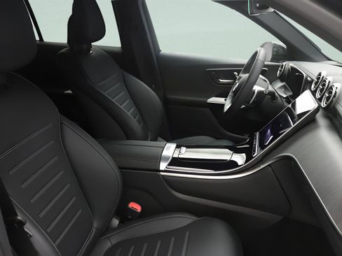 Certified 2026 Mercedes-Benz GLC 300 image 27
