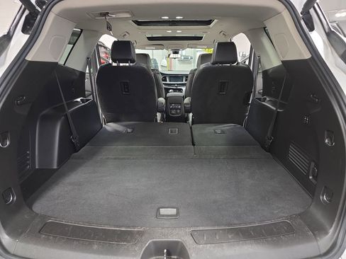 Used 2021 Buick Enclave Avenir w/ Avenir Technology Package image 14