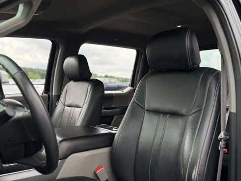 Used 2020 Ford F150 XLT w/ Equipment Group 302A Luxury AWD/4WD image 13