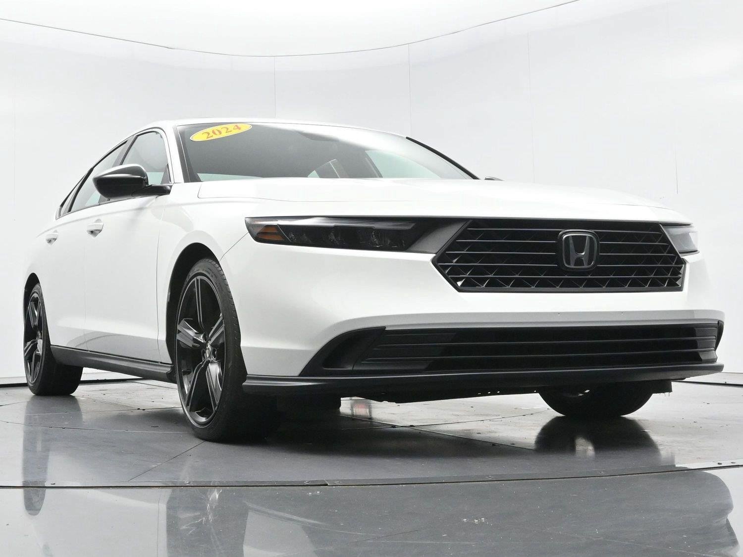 Used 2024 Honda Accord Sport image 49