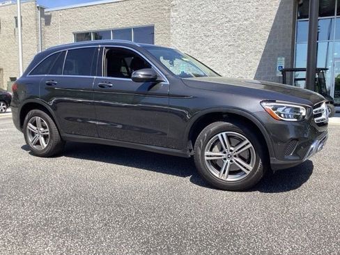 Used 2021 Mercedes-Benz GLC 300 image 2
