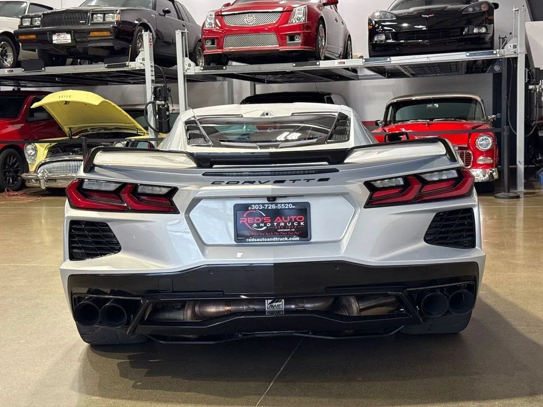 Used 2024 Chevrolet Corvette Stingray Preferred Cpe w/ Z51 Performance Package RWD image 7