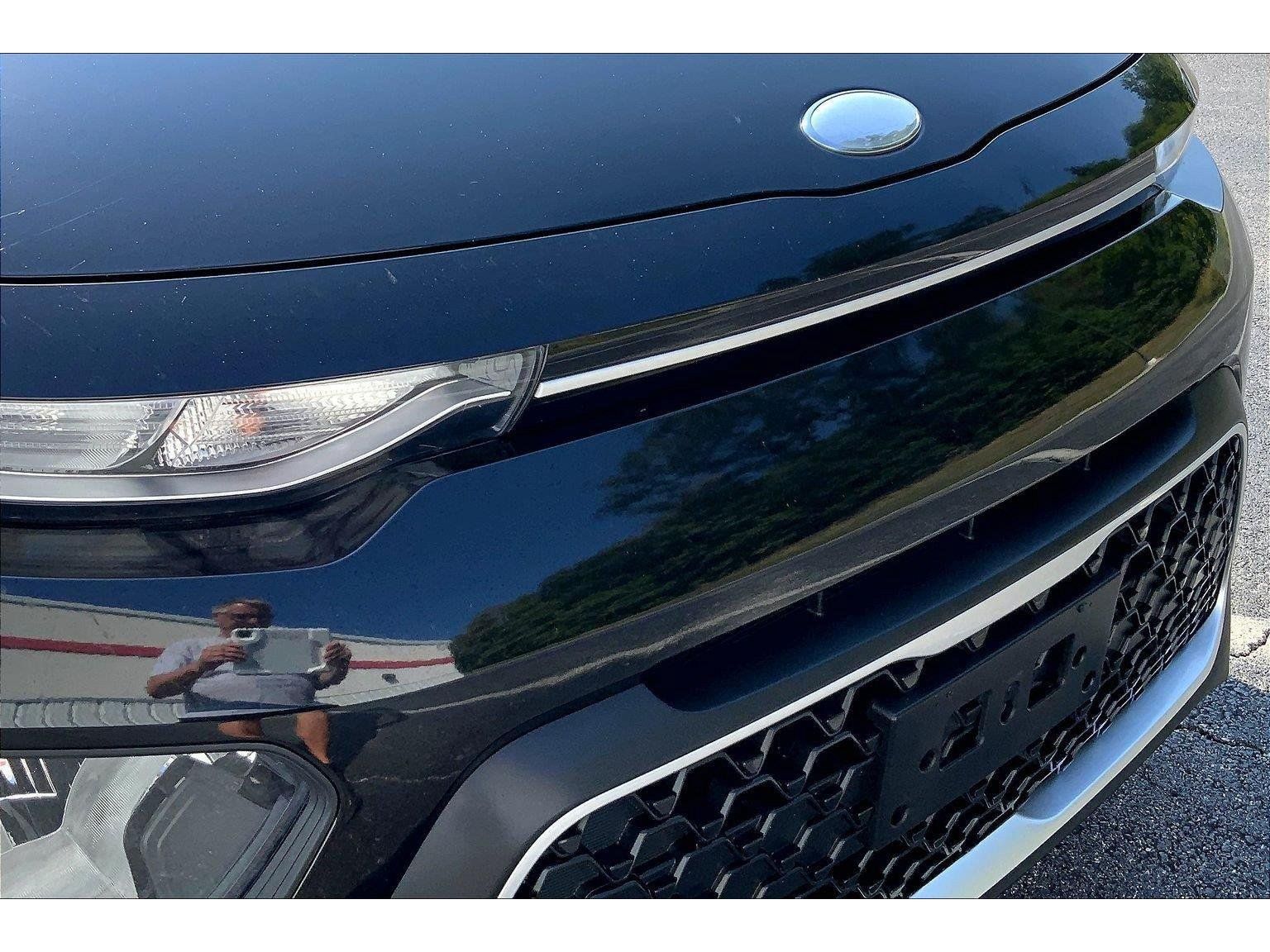 Used 2020 Kia Soul LX FWD image 24