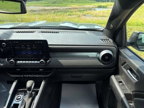 New 2026 Chevrolet Colorado LT AWD/4WD image 32