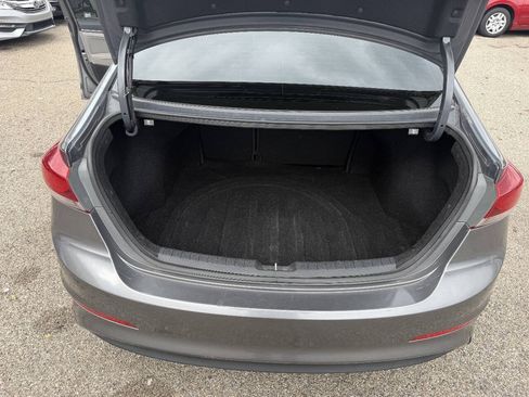 Used 2018 Hyundai Elantra SEL FWD image 17