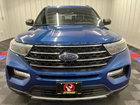 Used 2020 Ford Explorer XLT w/ Equipment Group 202A AWD/4WD image 11