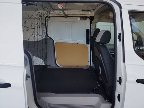 Used 2022 Ford Transit Connect XLT FWD image 15