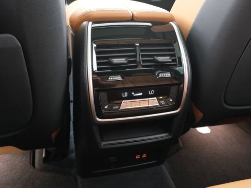 Used 2026 BMW X5 M60i AWD/4WD image 36