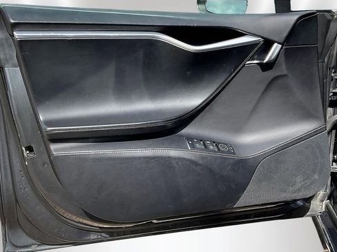 Used 2016 Tesla Model S 60 image 20
