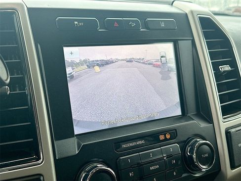 Used 2020 Ford F250 Lariat w/ Lariat Value Package image 23