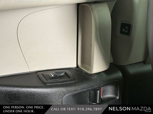 Used 2021 Chrysler Voyager Lxi FWD image 41