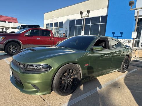 Used 2020 Dodge Charger Scat Pack w/ Dynamics Package image 1