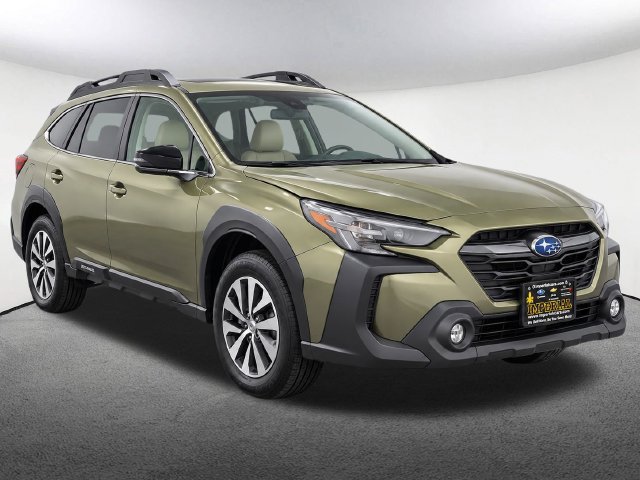 Used 2025 Subaru Outback Premium AWD/4WD image 2