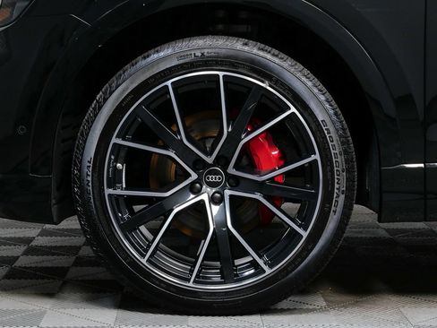 Used 2023 Audi Q8 Premium Plus image 37