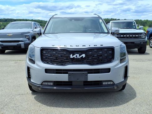 Used 2022 Kia Telluride SX w/ SX Prestige Package AWD/4WD image 2