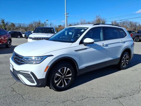 Used 2022 Volkswagen Tiguan S image 8