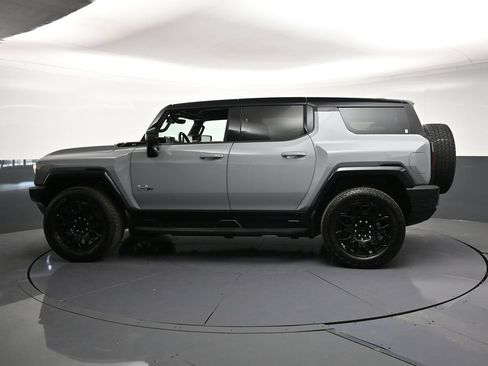 Certified 2026 GMC Hummer EV SUV AWD/4WD image 2