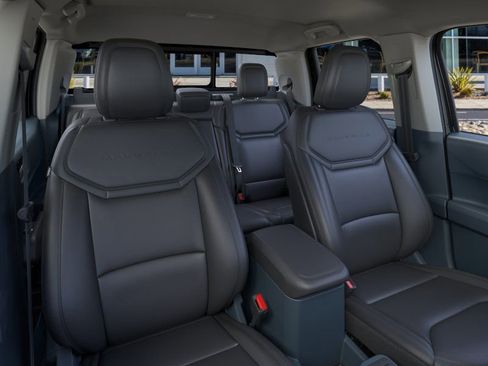 New 2025 Ford Maverick Lariat w/ Black Appearance Package image 10