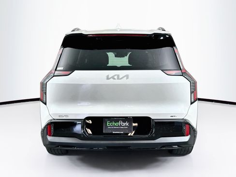 Used 2024 Kia EV9 GT-Line AWD/4WD image 7