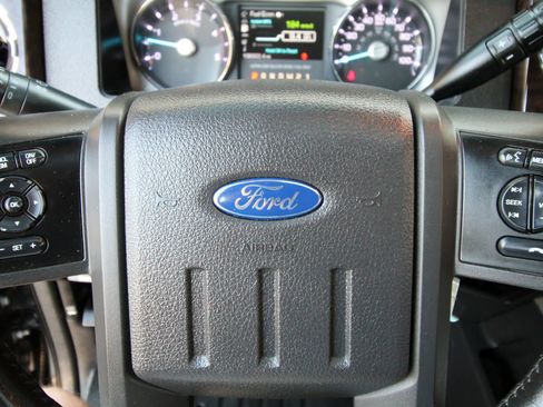 Used 2015 Ford F350 Platinum image 29