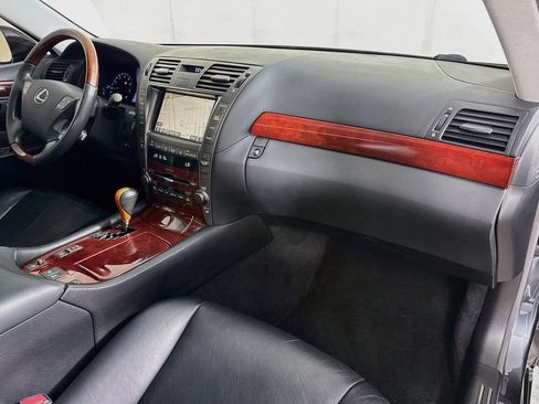 Used 2008 Lexus LS 460 RWD image 37