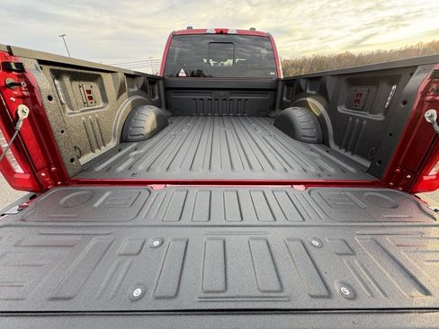 New 2026 Ford F250 Lariat w/ Lariat Premium Package image 24