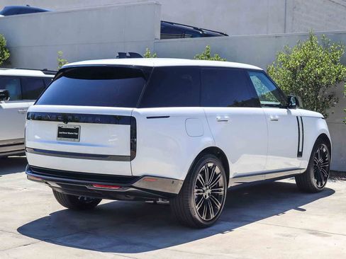New 2026 Land Rover Range Rover Long Wheelbase SE AWD/4WD image 6