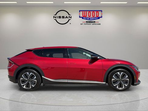 Used 2024 Kia EV6 Light RWD image 2
