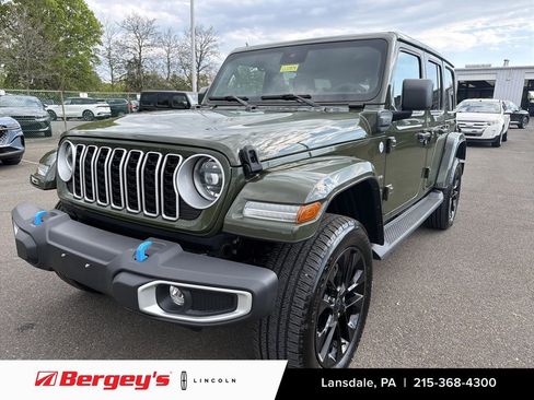 Used 2024 Jeep Wrangler Unlimited Sahara w/ Safety Group AWD/4WD image 1