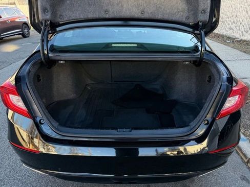 Used 2019 Honda Accord Sport image 14