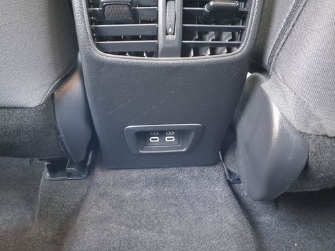 Certified 2024 Toyota Corolla Cross LE FWD image 12