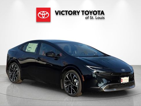 New 2025 Toyota Prius Plug-In Hybrid FWD image 1