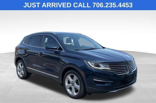 Used 2017 Lincoln MKC Premiere FWD image 1