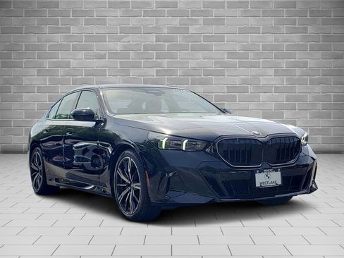 Used 2026 BMW 540i xDrive AWD/4WD image 3